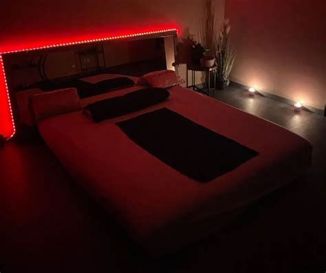 La Condamine Massage érotique